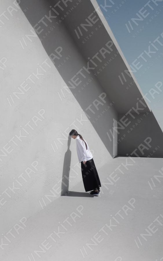 Yalnızlık Beton Yansıması